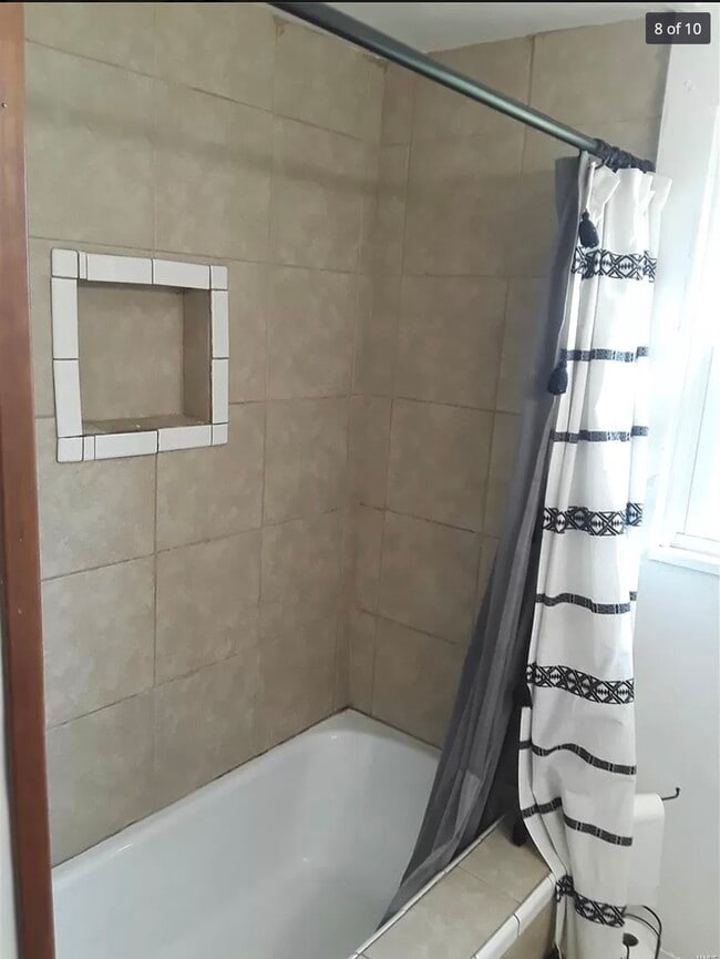 Photo - 106 N Long St