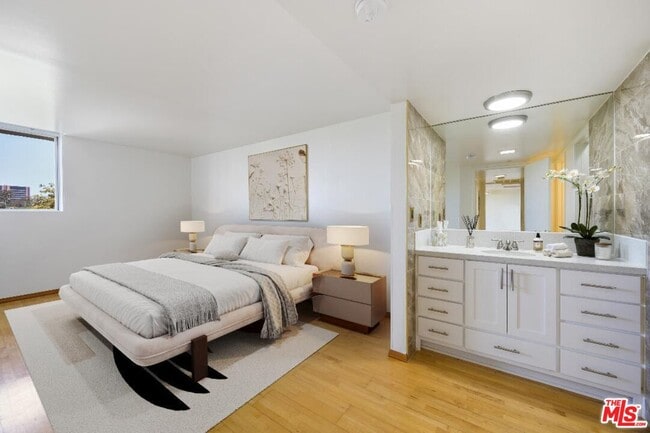 Photo - 10535 Wilshire Blvd Unidad 1210