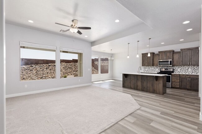 Photo - 6118 S Salix Wy