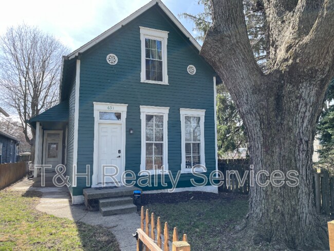 Photo - 631 Prospect St