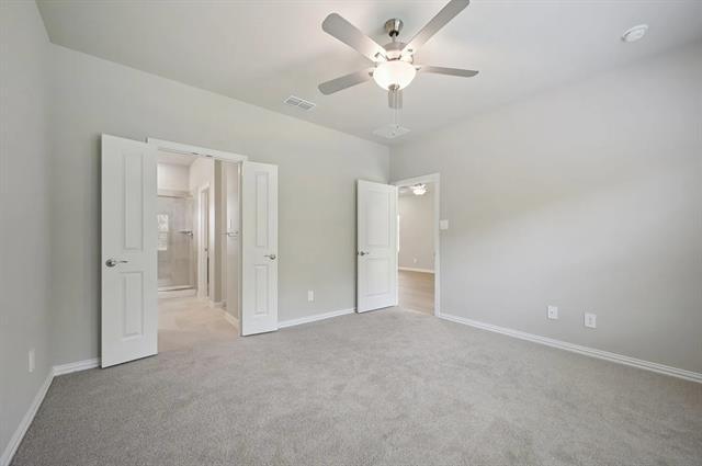 Photo - 524 Clover Crk Dr