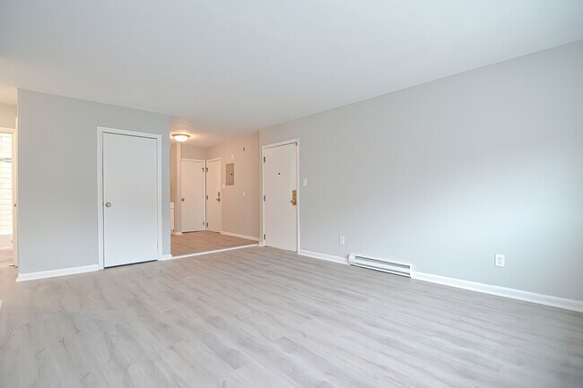 Photo - 624 Hyde Park Ave Unit B1