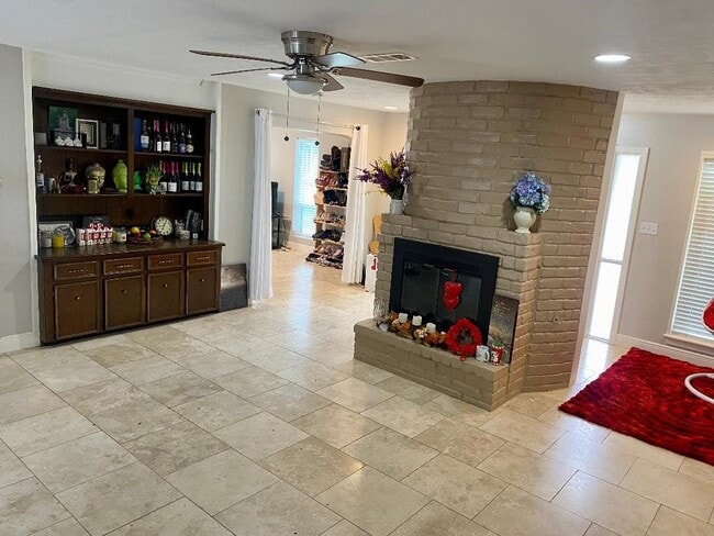 Photo - 2419 Briarlee Dr