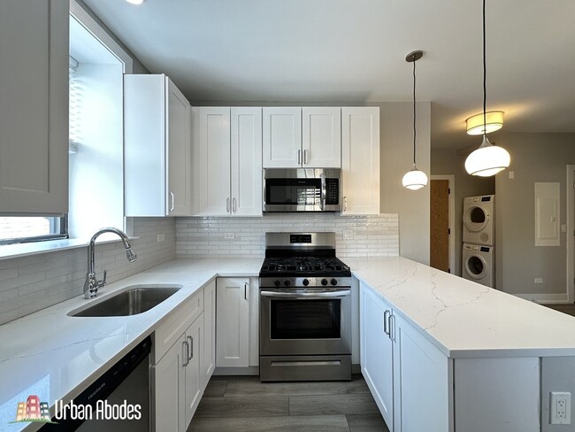 Photo - 3930 N Janssen Ave Unit J08W