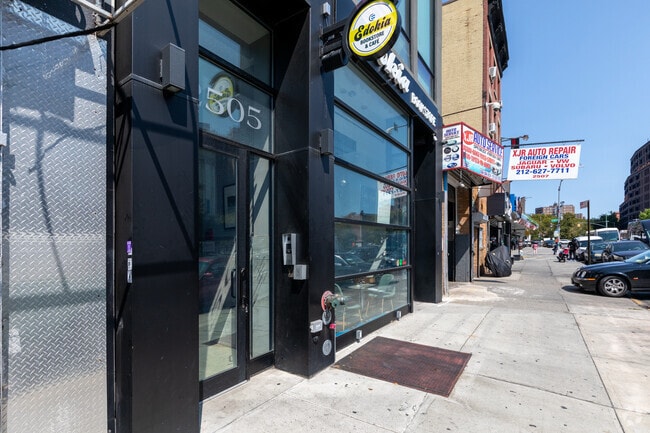 Photo - 2505 3rd Ave