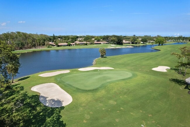 Photo - 7911 Eastlake Dr Unit 6H