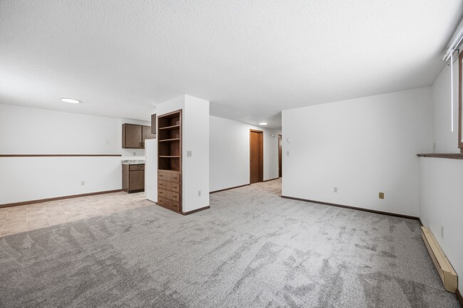 Photo - 3223 2nd St N