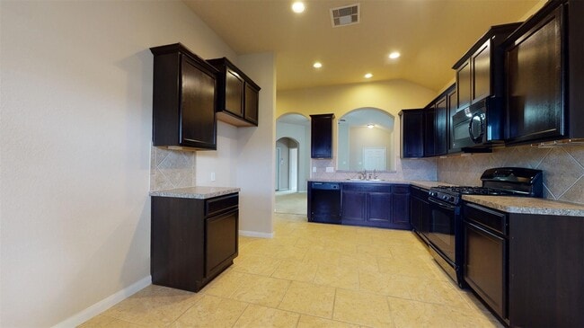 Building Photo - 14010 Cypress Meadows Dr