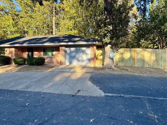 Building Photo - 779 Old Brundage Rd