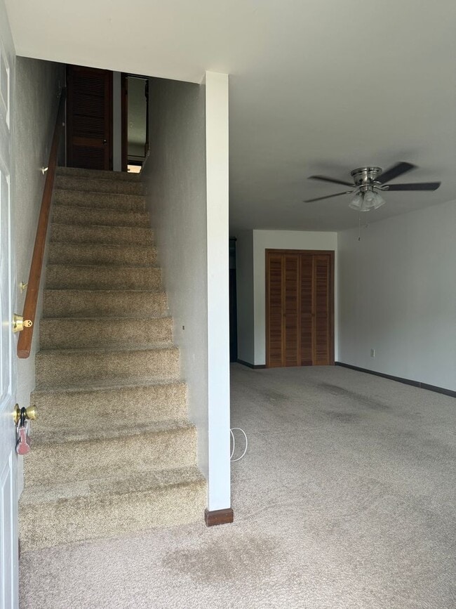 Photo - 218 Edith Way