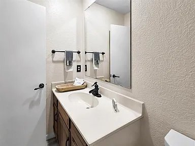 Photo - 1084 Sunmeadow Dr
