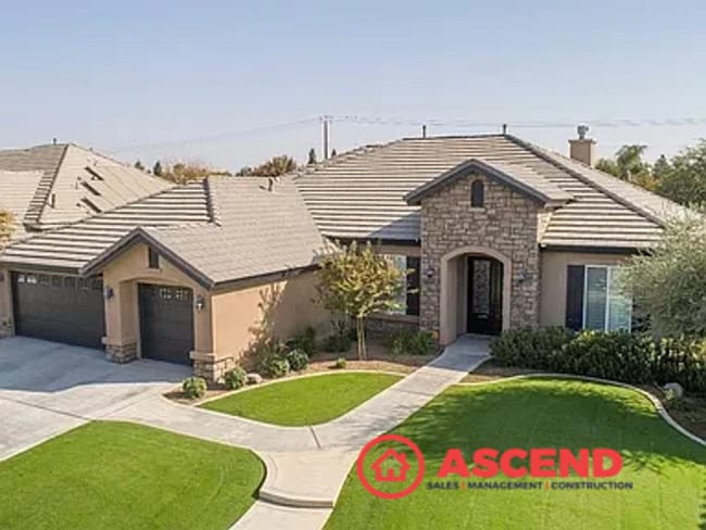 Photo - Stunning Home Near Frontier Highschool!