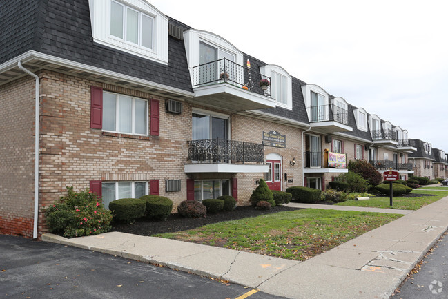 Olde Towne Village Apartments - Olde Towne Village Apartments