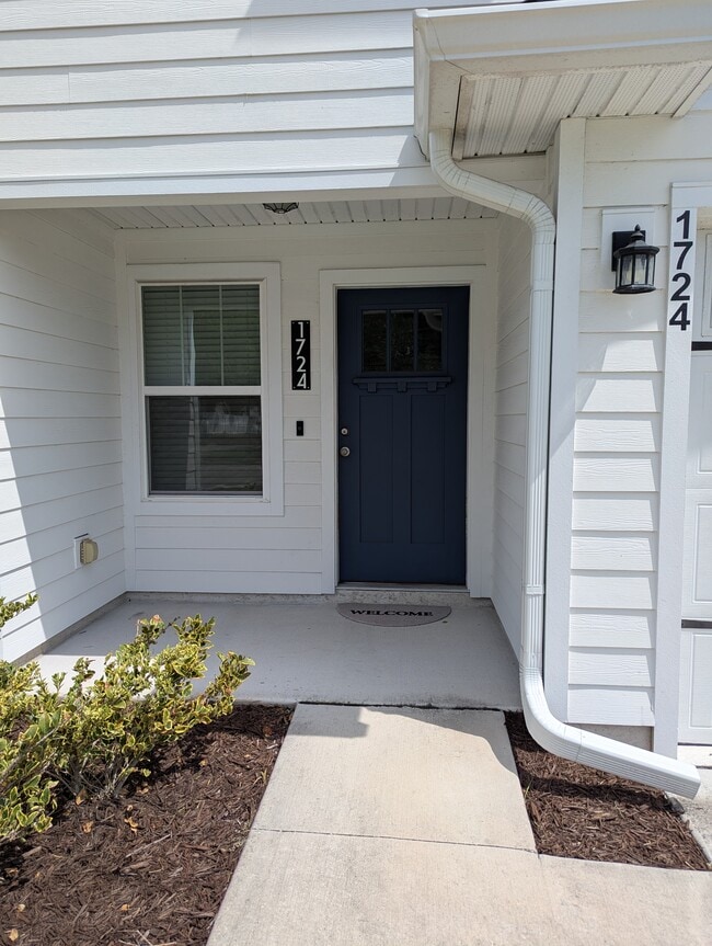 Photo - 1724 Cocoanut Rd