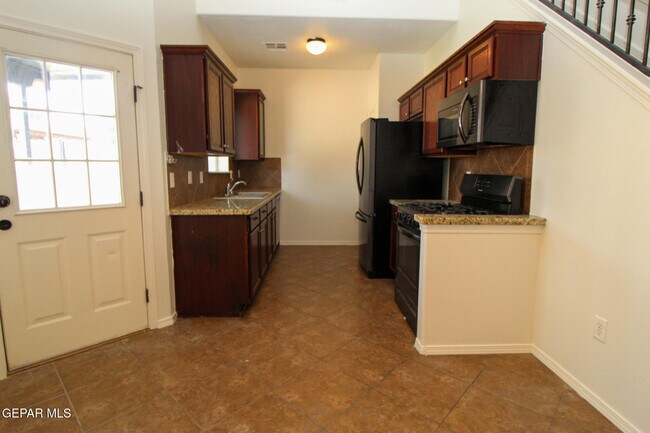 Photo - 2210 Hannah Leigh St