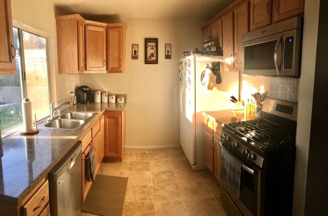 Photo - Unbeatable Charm in Camarillo's Colony House