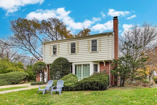 Photo - 4350 Bobolink Terrace