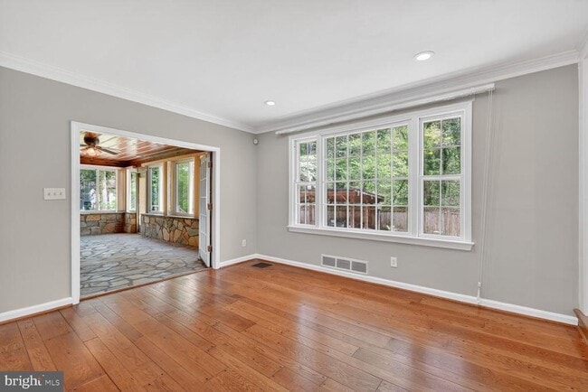 Photo - 5109 Blue Ridge Ave