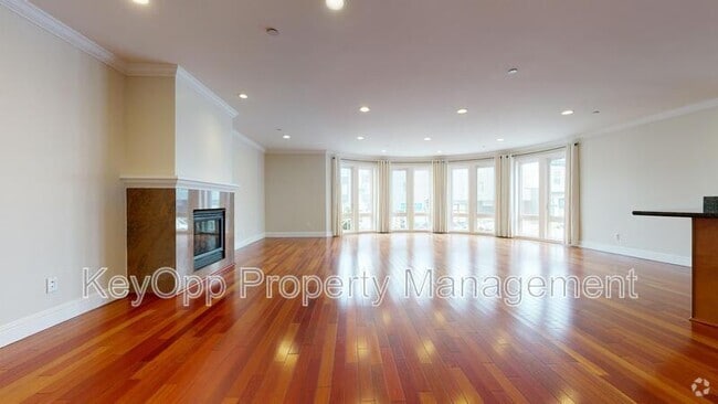 Building Photo - 6 Murray St Rental