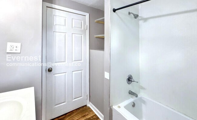 Photo - 3214 Clopton St SW