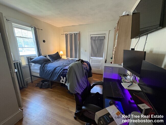 6-8 Oliva Rd. Unit 8
