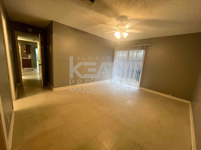 Photo - 513 Fox Run Ave Unidad 2