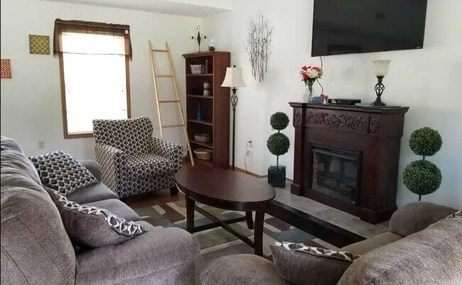 Photo - 15 Orchard Ln