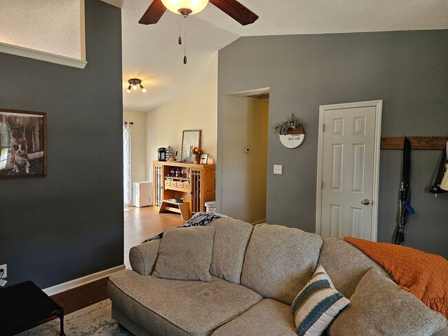 Photo - Beautiful unfurnished 3 bedroom 2 bath home in Sneads Ferry - Justice Farm community