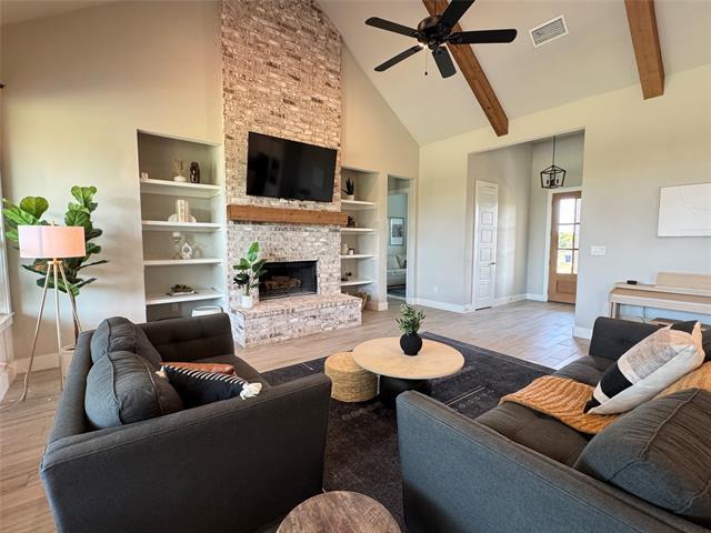 Photo - 197 Blackthorn Dr