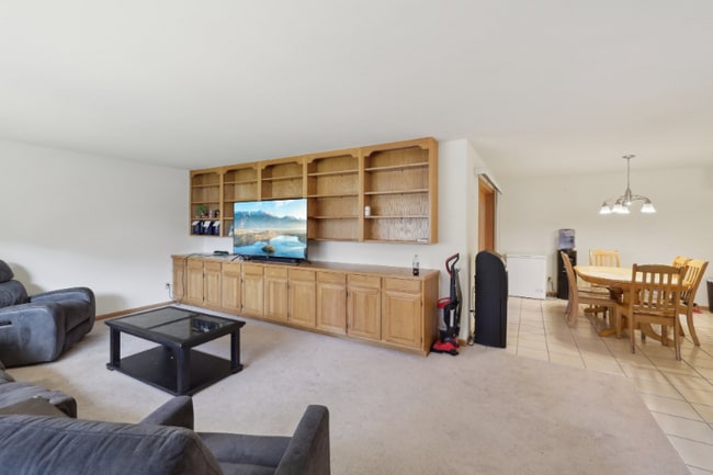 Photo - 1214 N High Point Rd