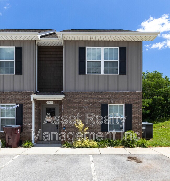 Photo - 920 Warrior Hill Dr