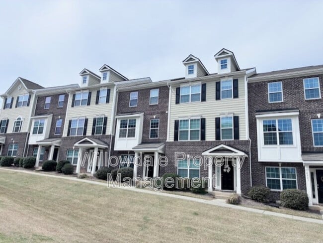 Photo - 6025 Kentworth Dr