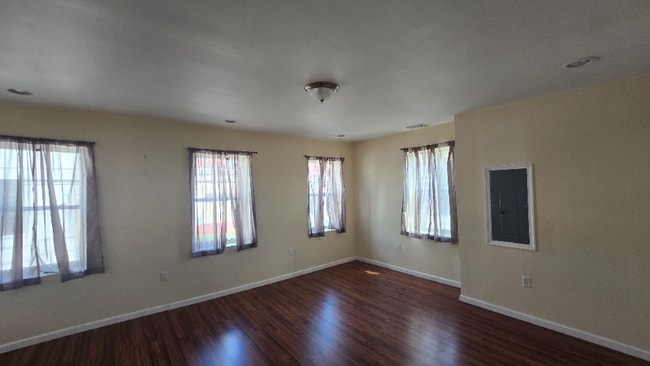 Photo - 244 N Water St Unit 2nd Fl