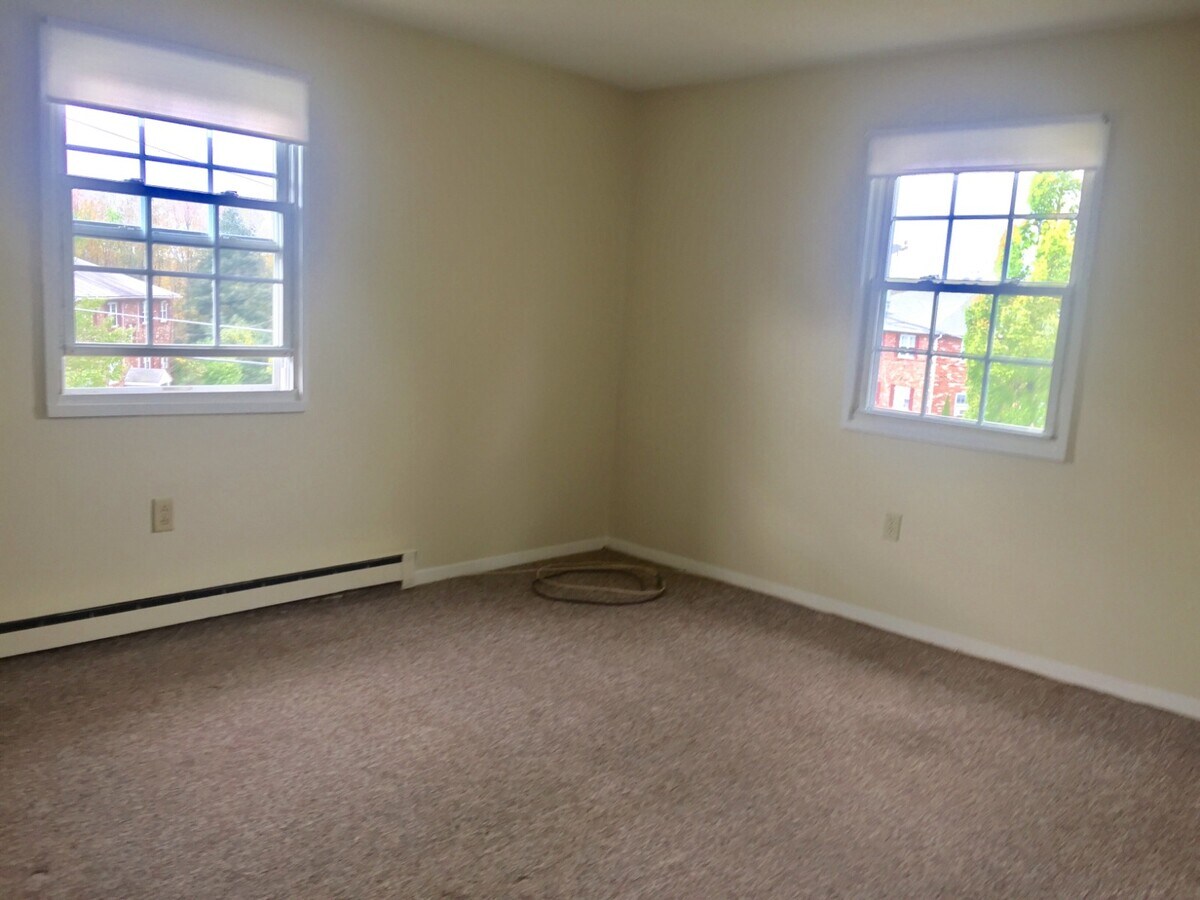 Garden Gates Apartments Unit 4 Condo for Rent in Gardner, MA