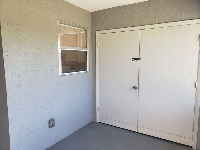 Photo - WR-16 Gebel 1101 Duplex Unit 1101 SW 48th Terr.