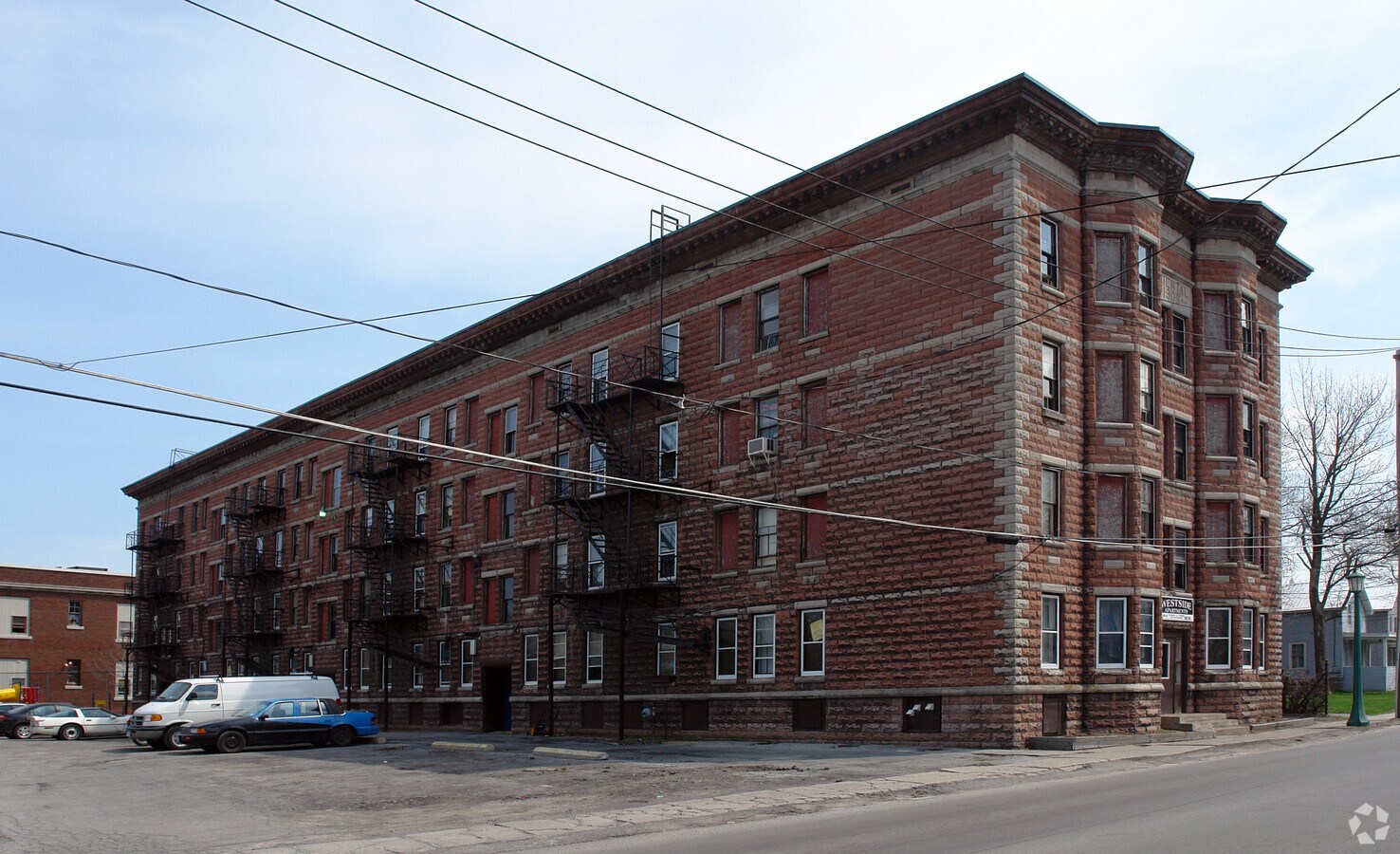 West Main Estates - West Main Estates Apartments