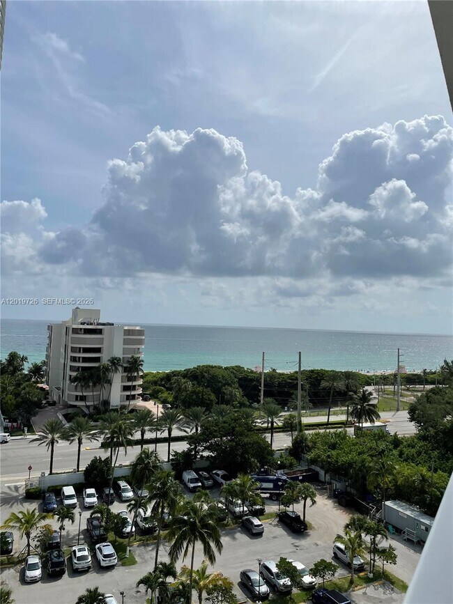 Photo - 100 Bayview Dr Unit 1012