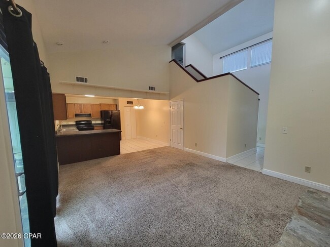 Photo - 866 Premier Dr