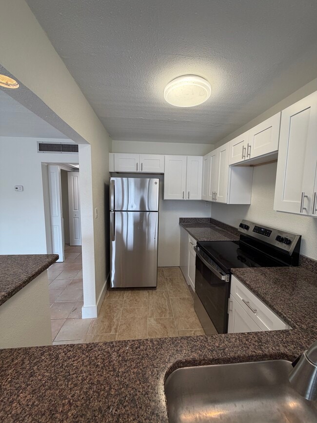 Photo - Marina Club G106