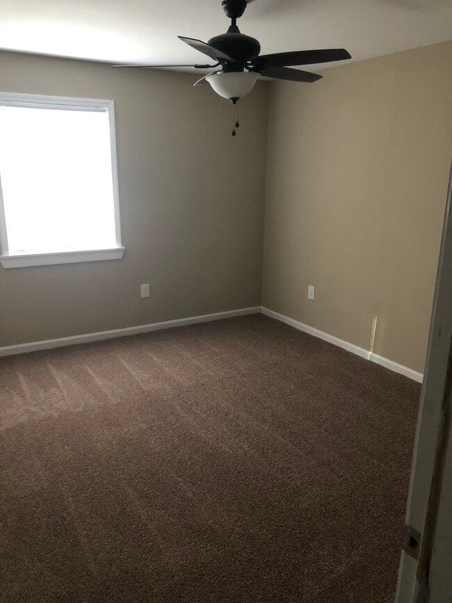Photo - Windwood Apartments