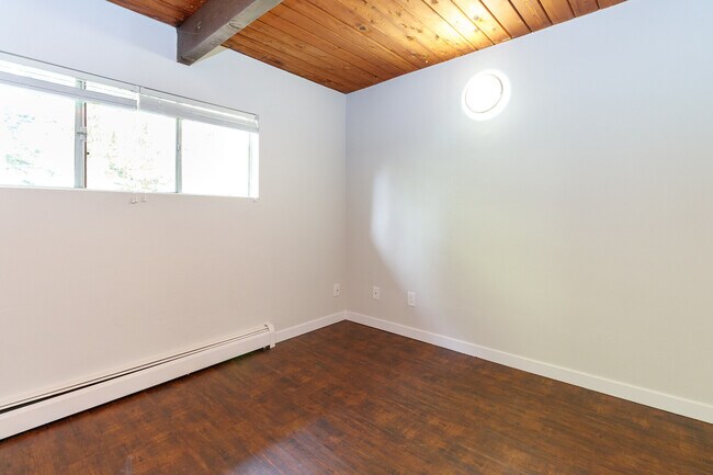 Photo - Riverbend Terrace