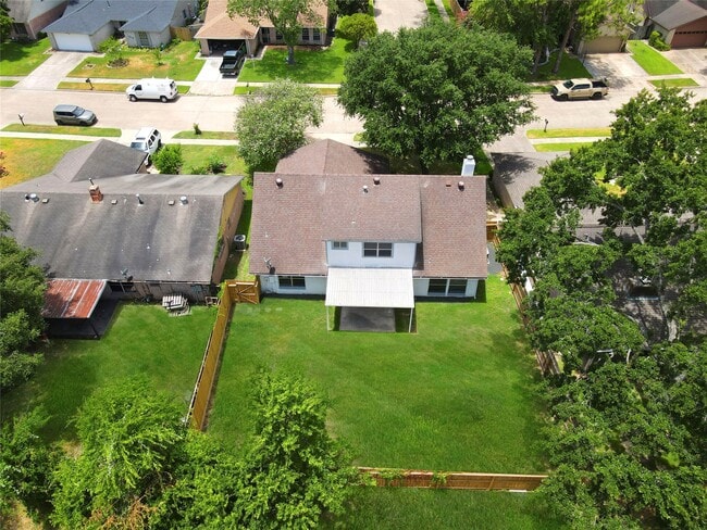 7926 Windy Creek Dr