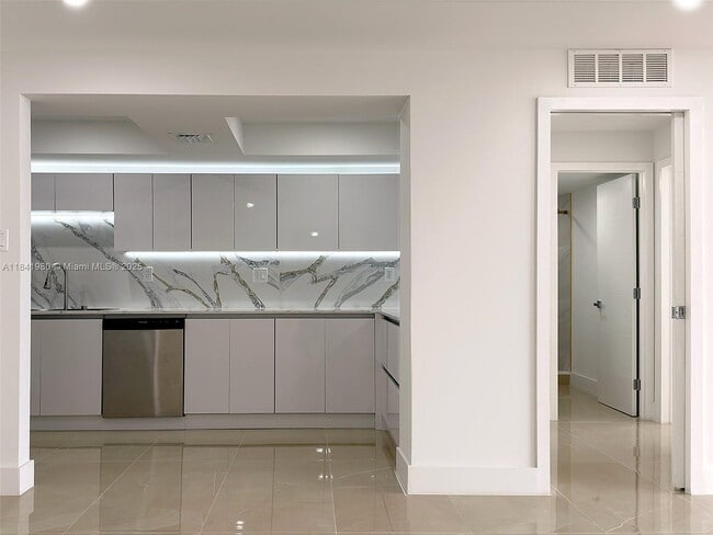 Photo - 18071 Biscayne Blvd Unit 1202