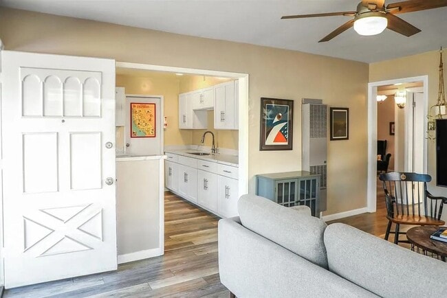 College Close 2 Bed 1 Bath - College Close 2 Bed 1 Bath