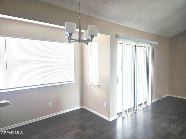 Photo - 1120 Coyote Ln