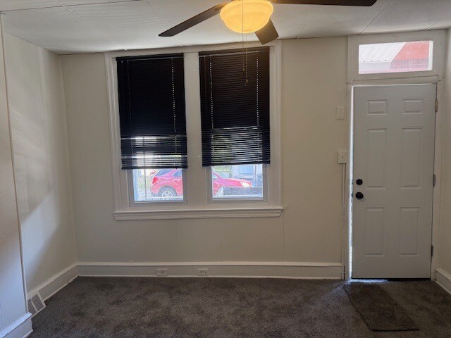 Photo - 5664 Heiskell St