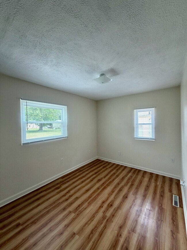 Photo - 721 Lee Ave
