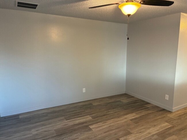 Photo - Newly Remodeled Single Family Home!!