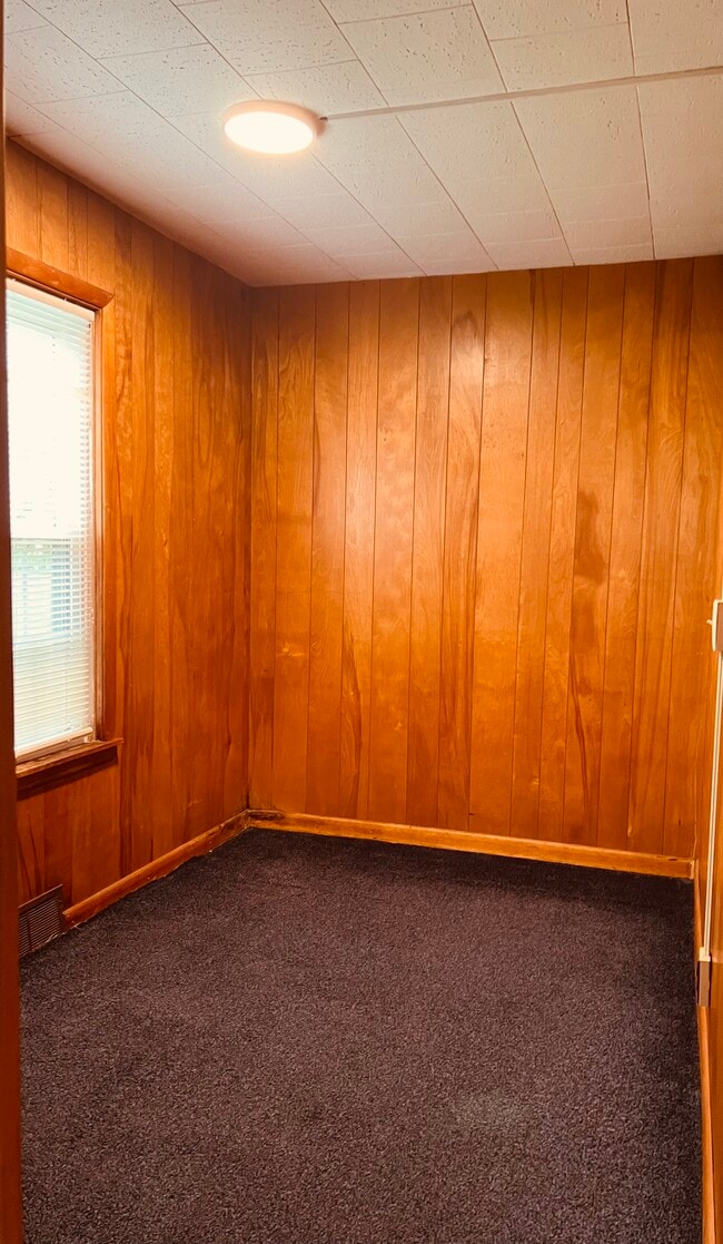 Photo - 624 S George St