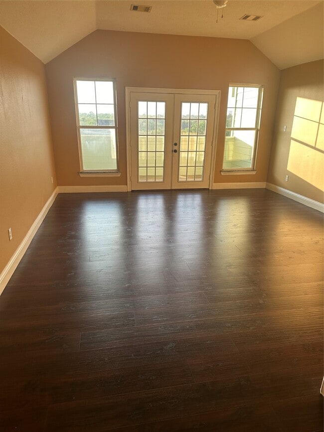 Photo - 205 Rue Orleans St